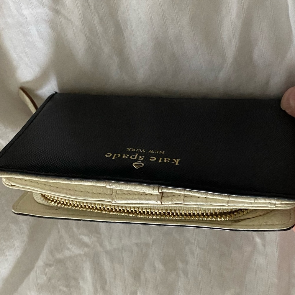Wallet - Picture 4 of 4